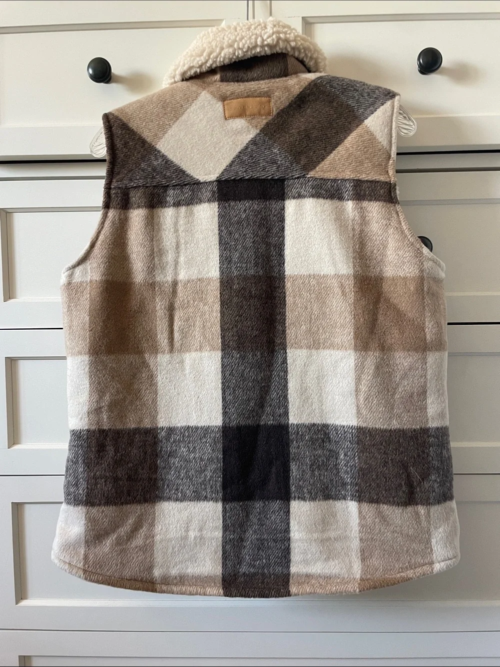 NWT Sanctuary Plush Sherpa-Collar Plaid Vest in Cream & Brown Front Zipper - S - Picture 5 of 6